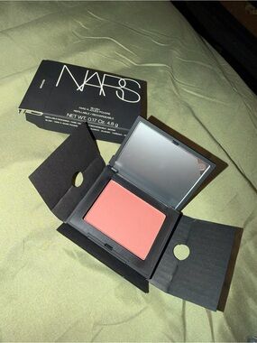 NARS Blush in INFATUATED